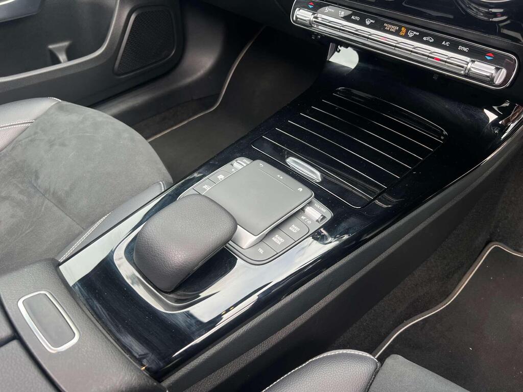 2022 Mercedes-Benz A250 AMG Line Edition (Premium Plus)