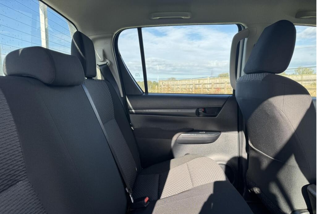 2021 Toyota Hilux 2.4 D-4D Active Extra Pickup Extended Cab 4dr