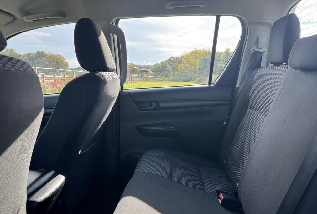 2021 Toyota Hilux 2.4 D-4D Active Extra Pickup Extended Cab 4dr