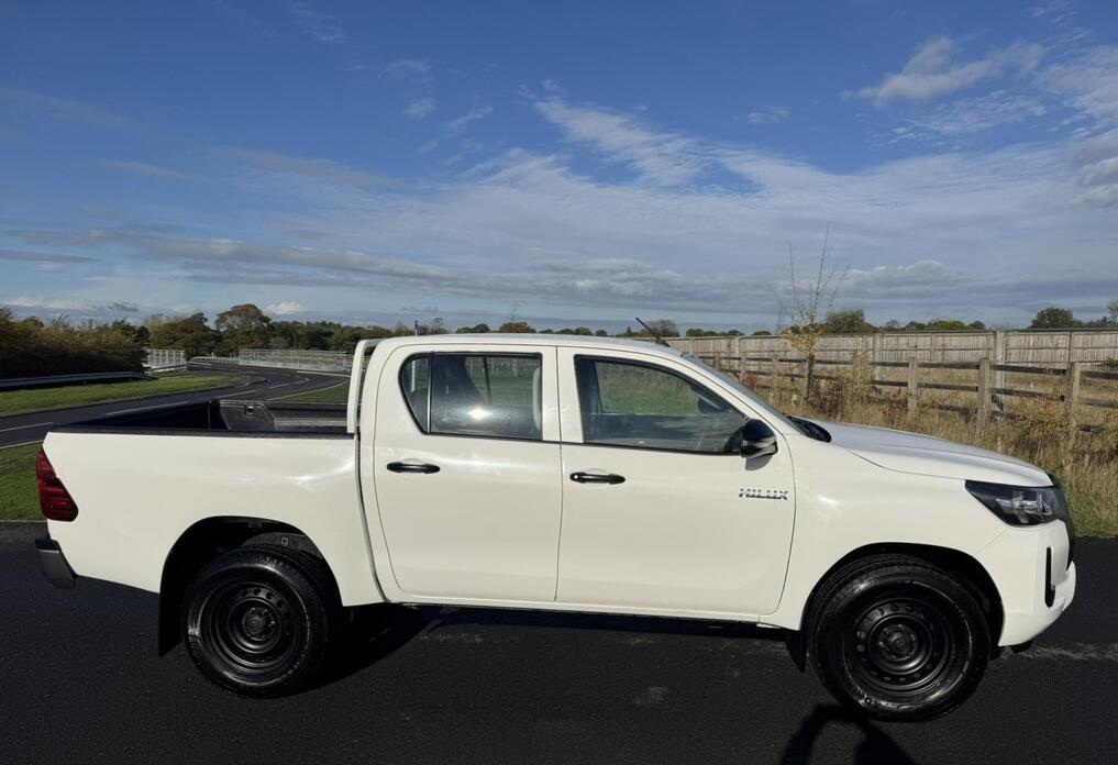 2021 Toyota Hilux 2.4 D-4D Active Extra Pickup Extended Cab 4dr