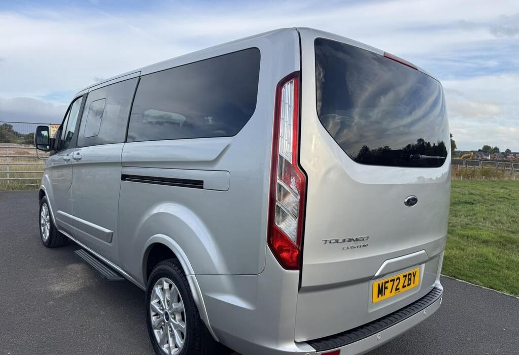 2022 Ford Tourneo Custom 2.0 320 EcoBlue Titanium Minibus Double Cab