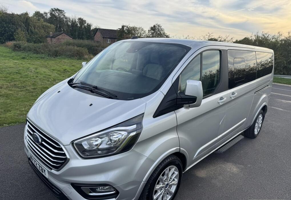 2022 Ford Tourneo Custom 2.0 320 EcoBlue Titanium Minibus Double Cab