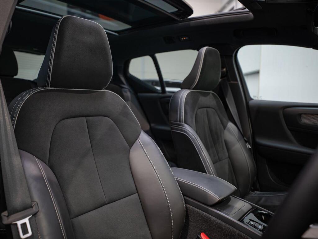 2022 Volvo XC40 1.5 T3 R-Design Auto