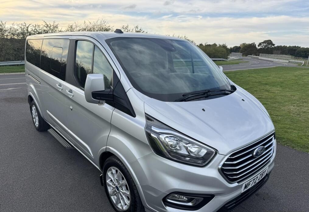 2022 Ford Tourneo Custom 2.0 320 EcoBlue Titanium Minibus Double Cab
