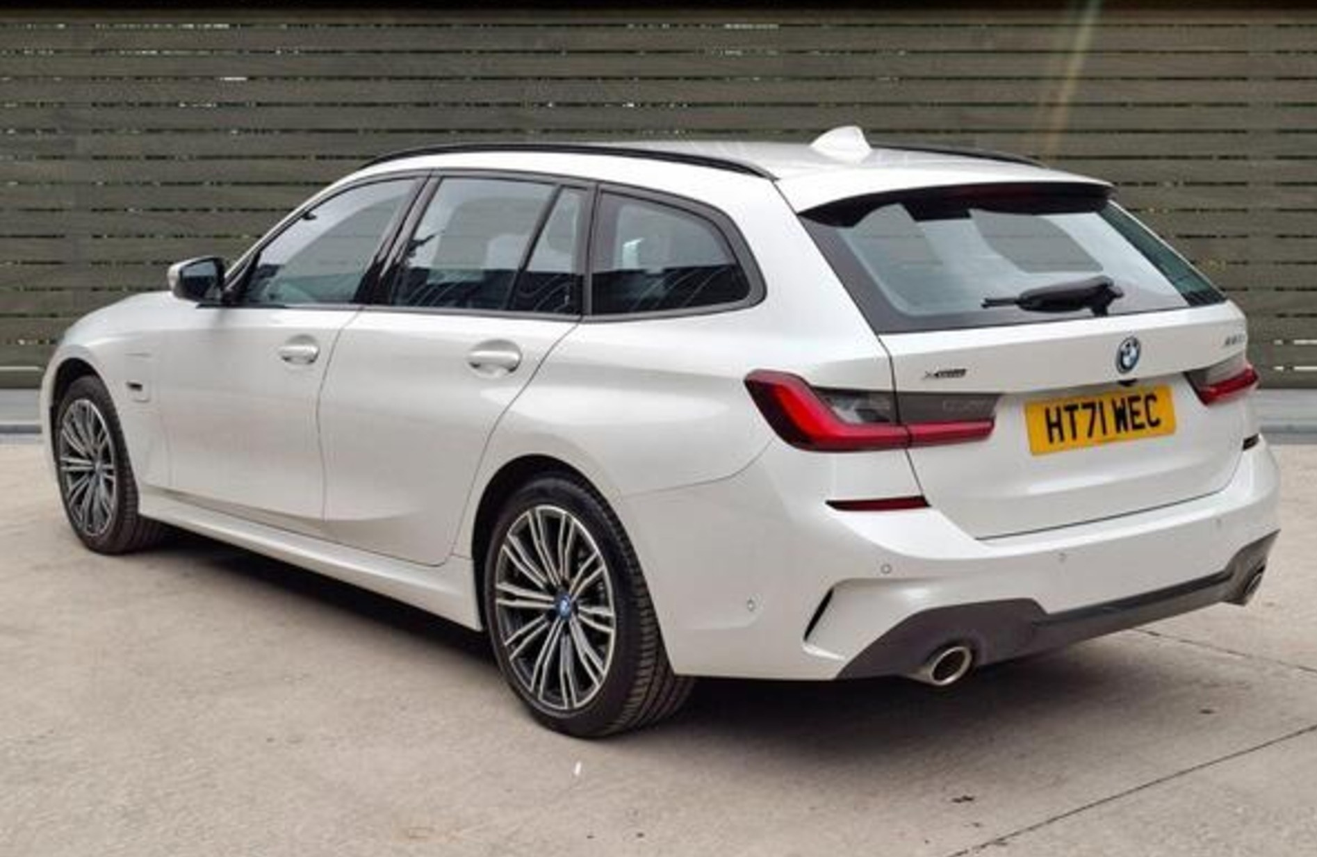 2022 BMW 3 Series 2.0 330e M Sport Touring Auto xDrive