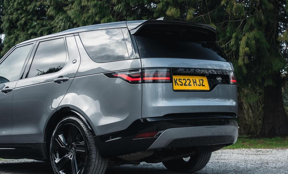 2022 Land Rover Discovery 3.0 D300 MHEV R-Dynamic HSE Auto 4WD Euro 6 (s/s) 5dr