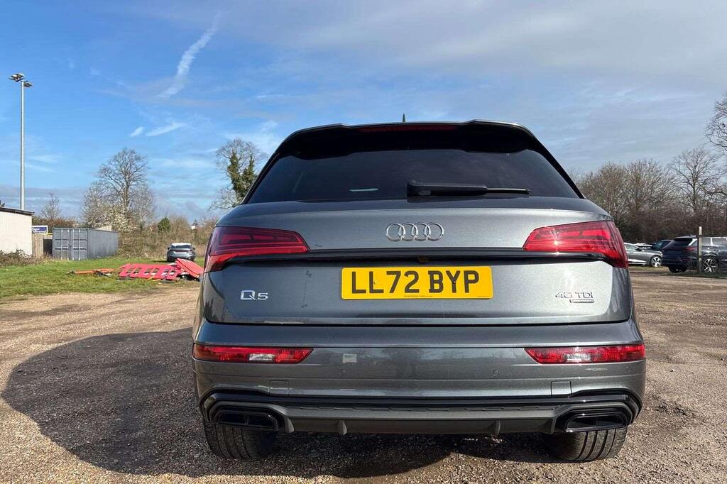 2022 Audi Q5 2.0 TDI 40 Edition 1 S Tronic quattro