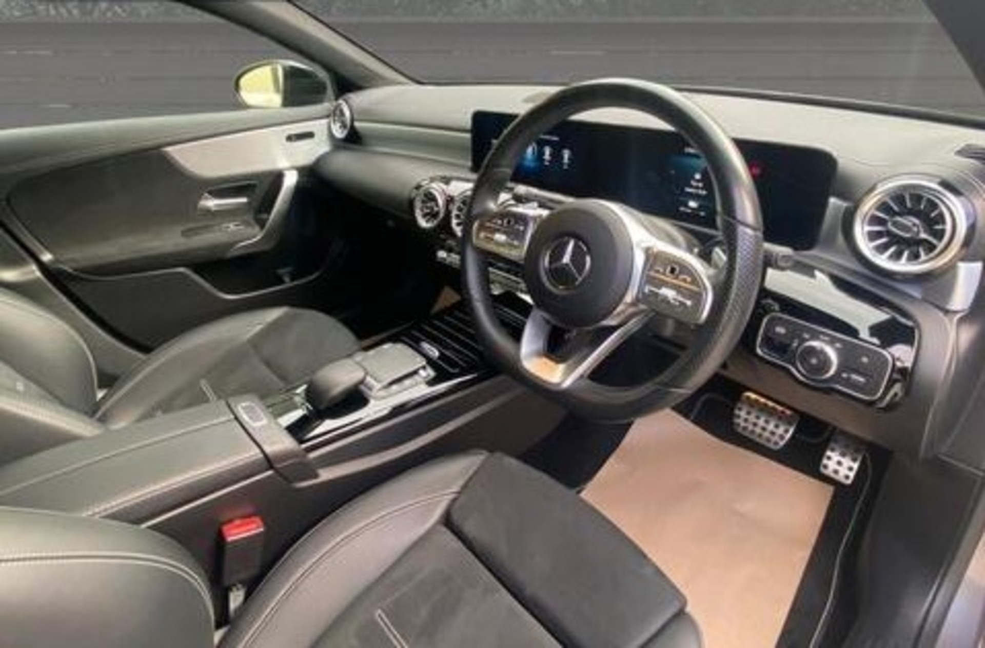 2022 Mercedes-Benz A Class 1.3 A250e 15.6kWh AMG Line Edition