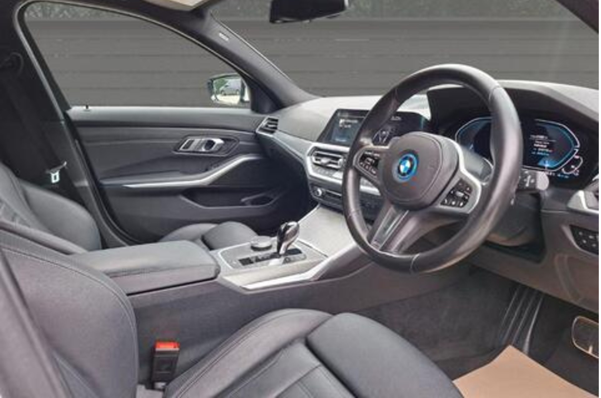 2022 BMW 3 Series 2.0 330e M Sport Touring Auto xDrive