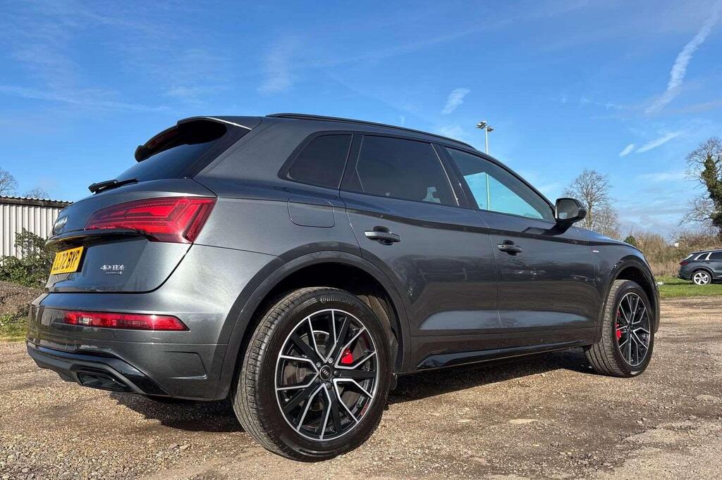 2022 Audi Q5 2.0 TDI 40 Edition 1 S Tronic quattro