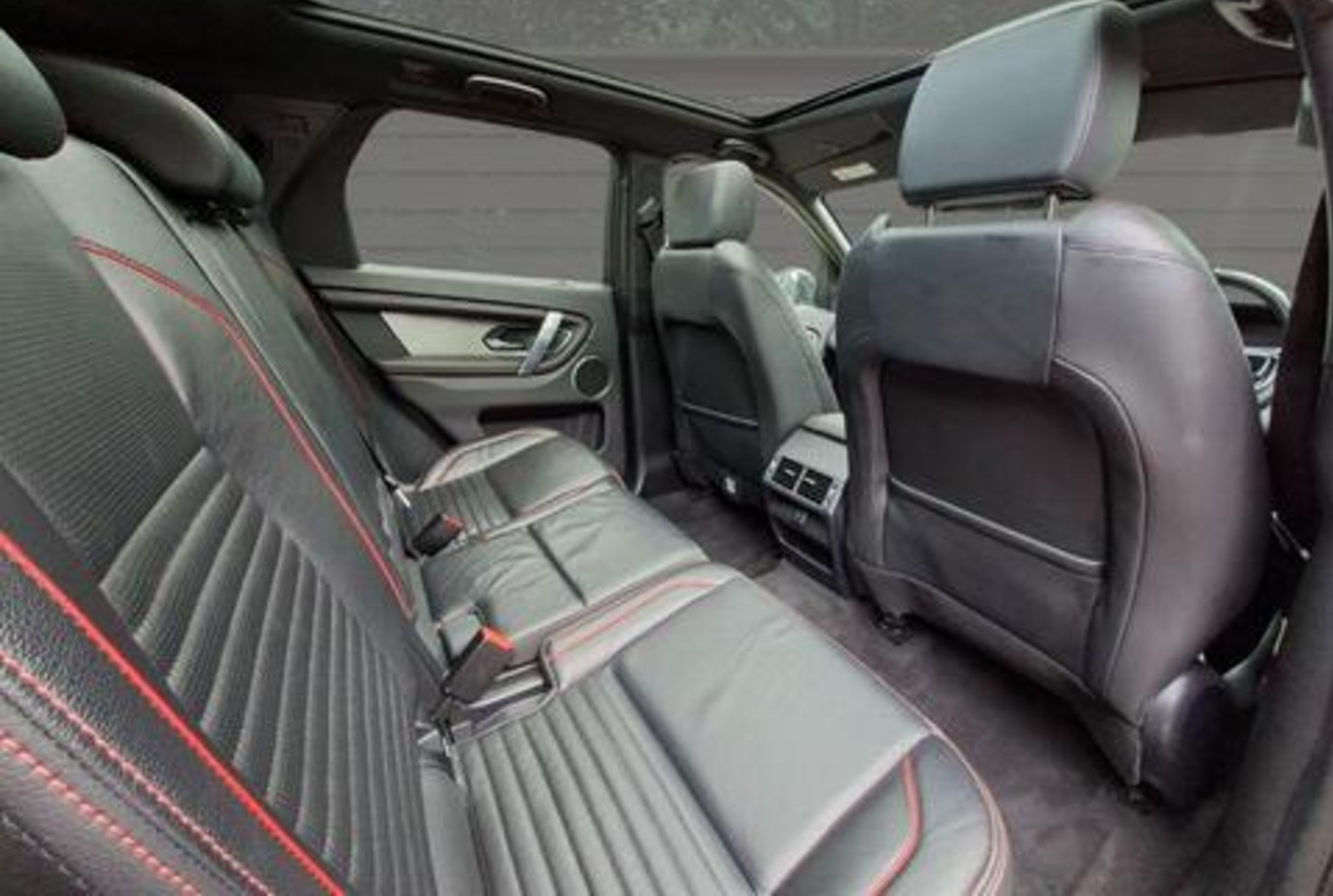 2021 Land Rover Discovery Sport 2.0 D200 MHEV R-Dynamic SE Auto