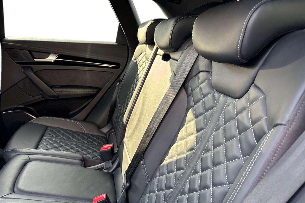 2022 Audi Q5 2.0 TDI 40 Edition 1 S Tronic quattro
