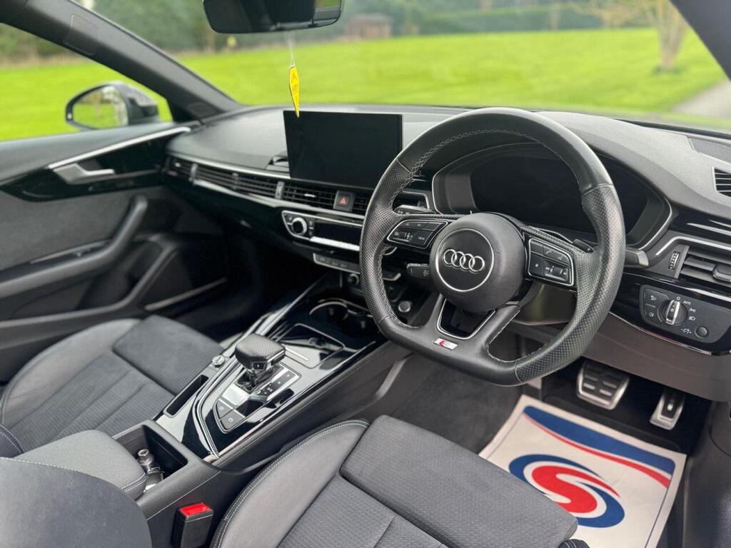 2022 Audi A4 2.0 TFSI 35 Black Edition S Tronic Euro 6 (ss) 4dr