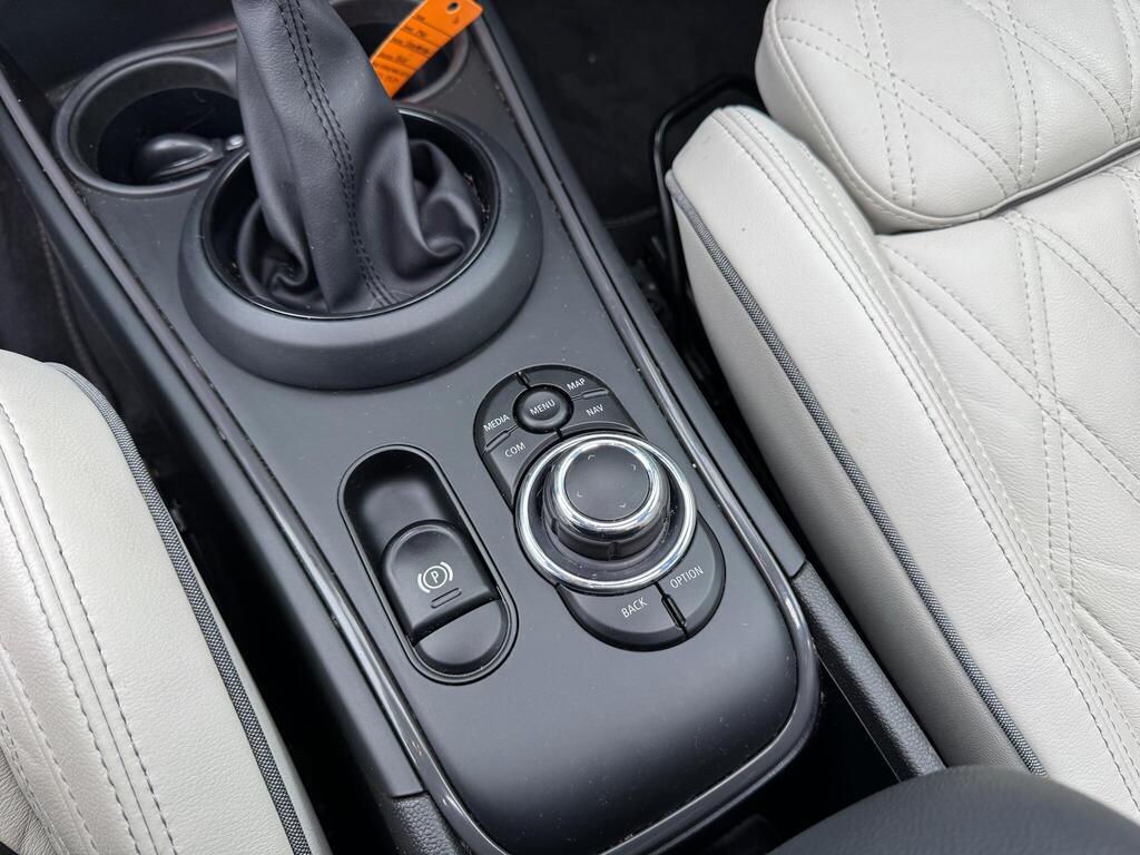 2023 MINI Countryman 1.5 10kWh Cooper SE Exclusive Auto ALL4 Euro 6 (s/s) 5dr