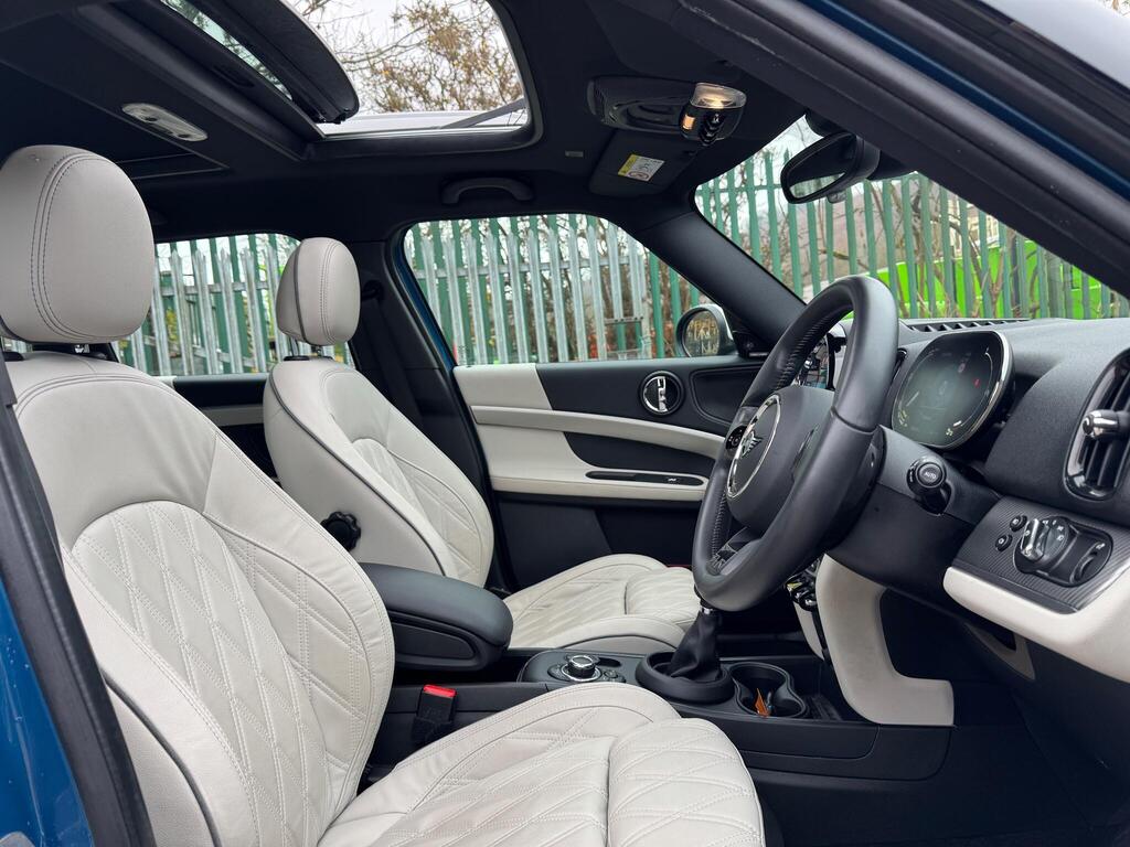 2023 MINI Countryman 1.5 10kWh Cooper SE Exclusive Auto ALL4 Euro 6 (s/s) 5dr