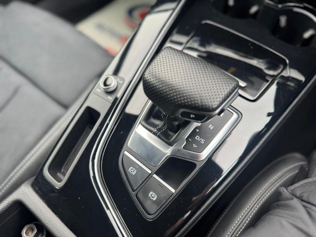 2022 Audi A4 2.0 TFSI 35 Black Edition S Tronic Euro 6 (ss) 4dr