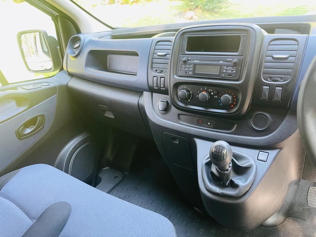 2015 VAUXHALL VIVARO Campervan Conversion 1.6 CDTi 2700 5dr L1 H1