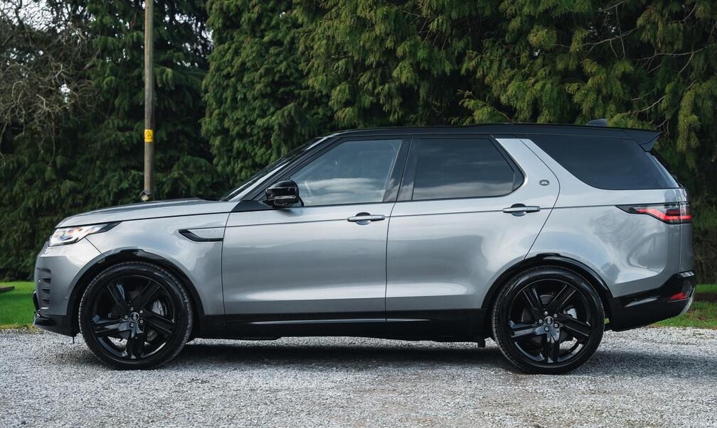 2022 Land Rover Discovery 3.0 D300 MHEV R-Dynamic HSE Auto 4WD Euro 6 (s/s) 5dr