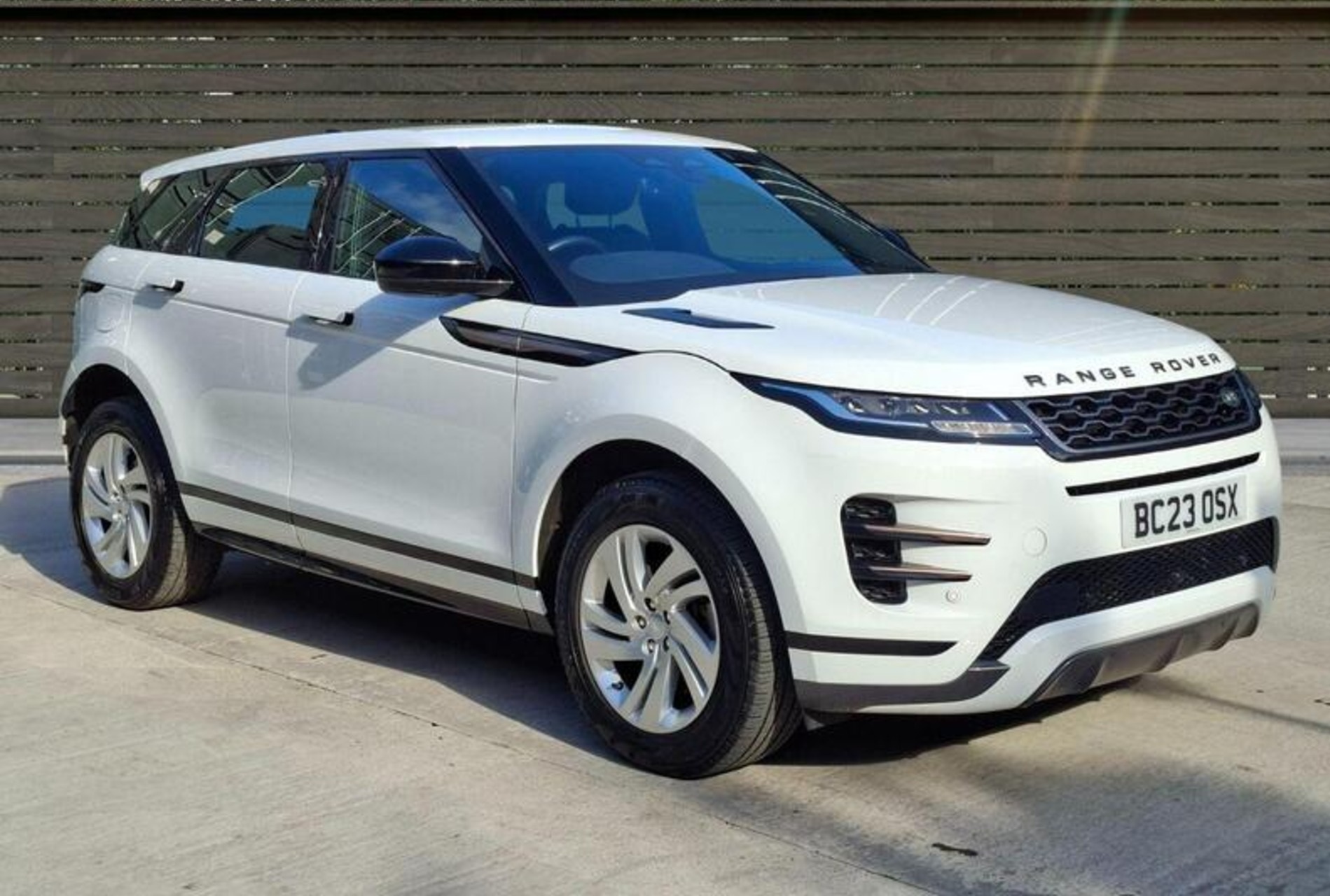 2023 Land Rover Range Rover Evoque 1.5 P300e 12.2kWh R-Dynamic S Auto 4WD Euro 6 (s/s) 5dr