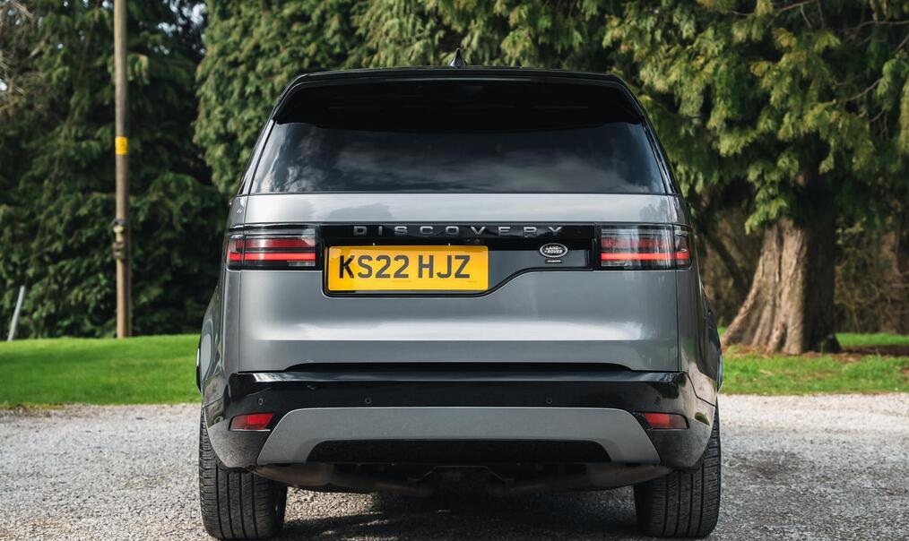 2022 Land Rover Discovery 3.0 D300 MHEV R-Dynamic HSE Auto 4WD Euro 6 (s/s) 5dr