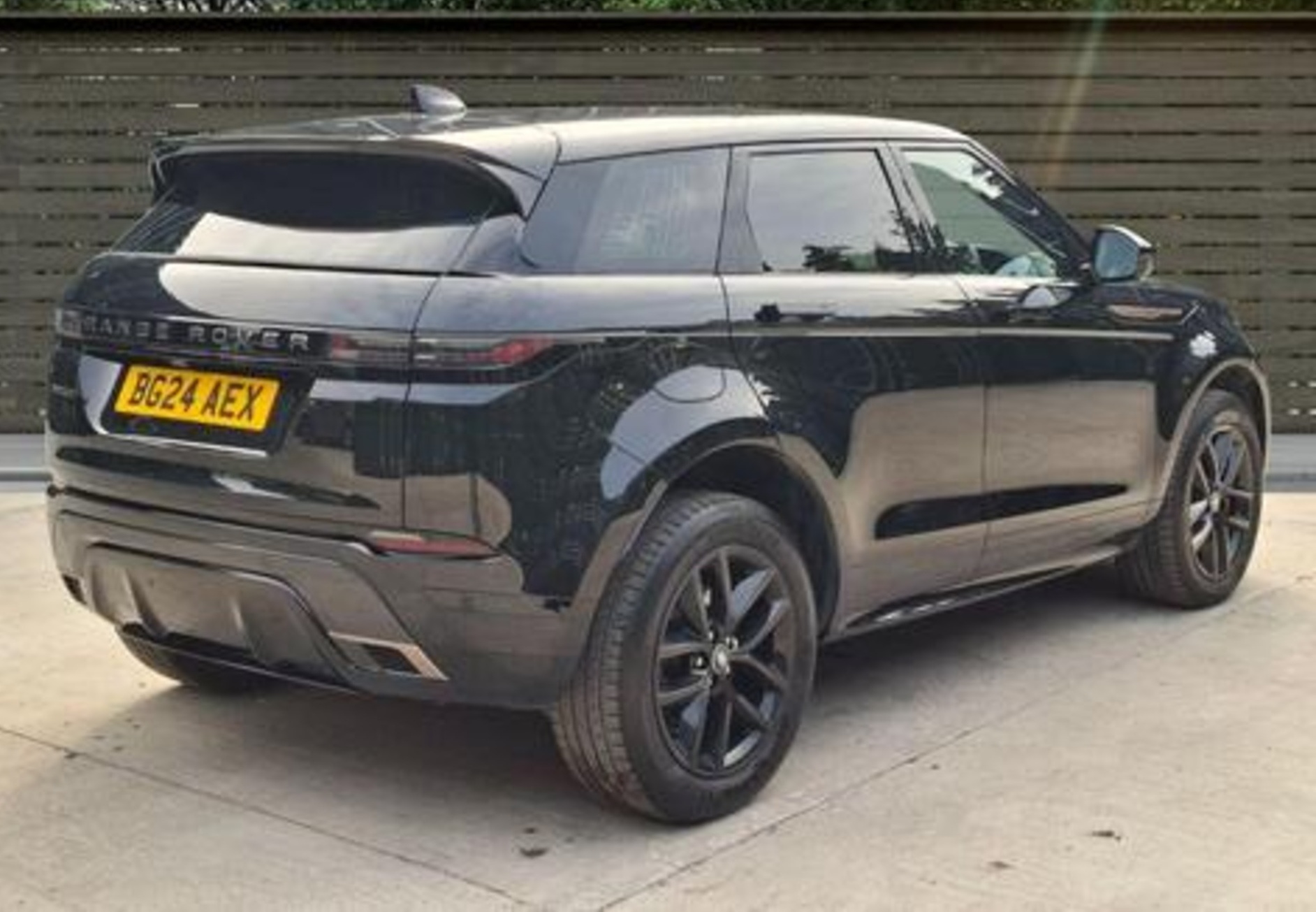 2024 Land Rover Range Rover Evoque 1.5 P300e