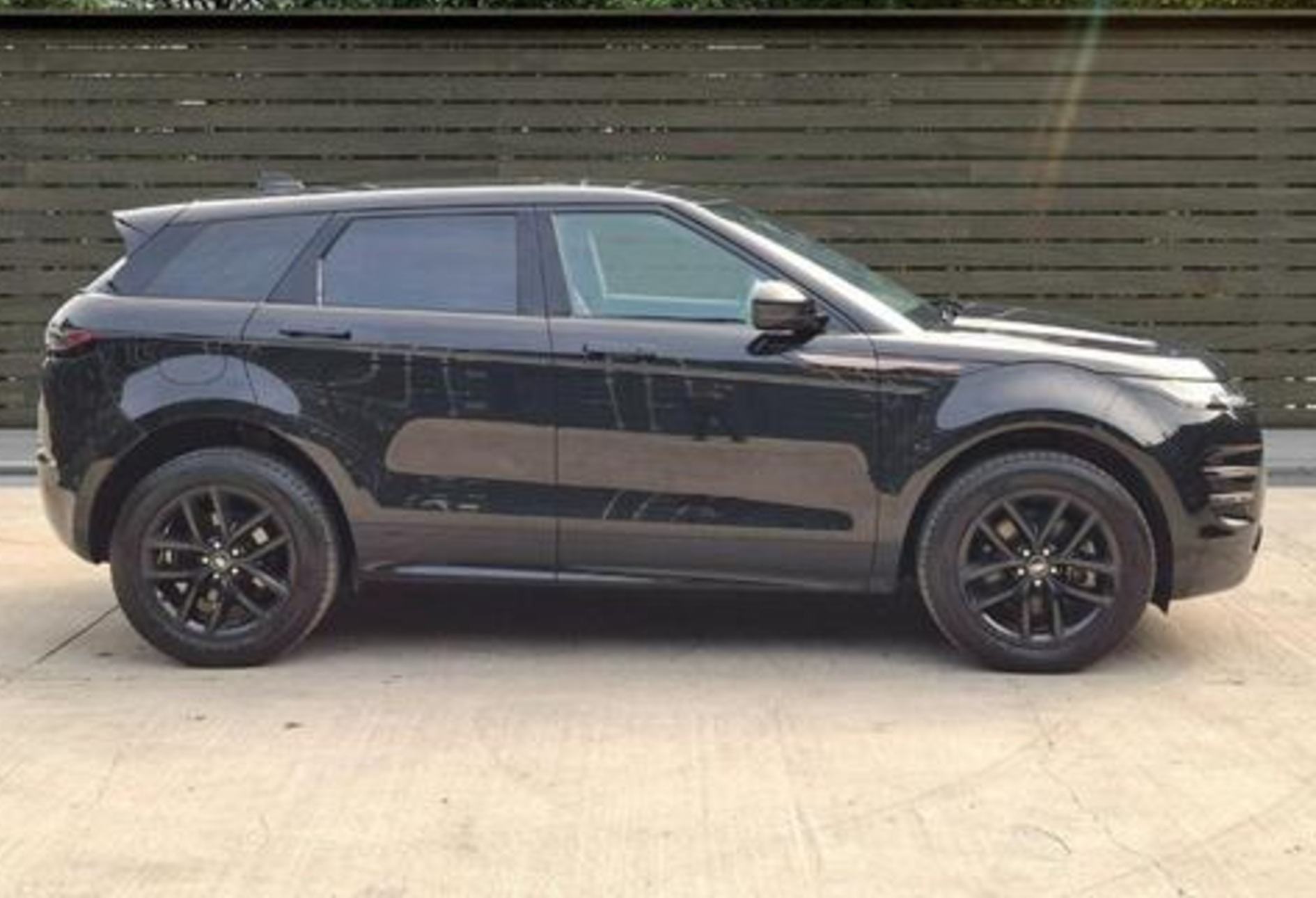 2024 Land Rover Range Rover Evoque 1.5 P300e