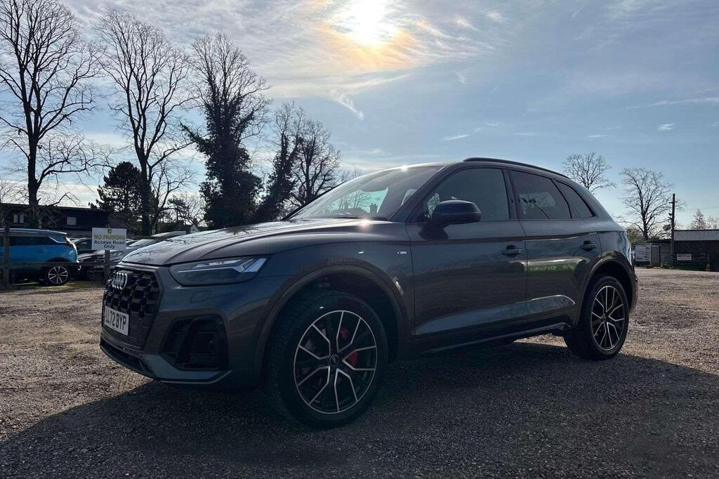 2022 Audi Q5 2.0 TDI 40 Edition 1 S Tronic quattro