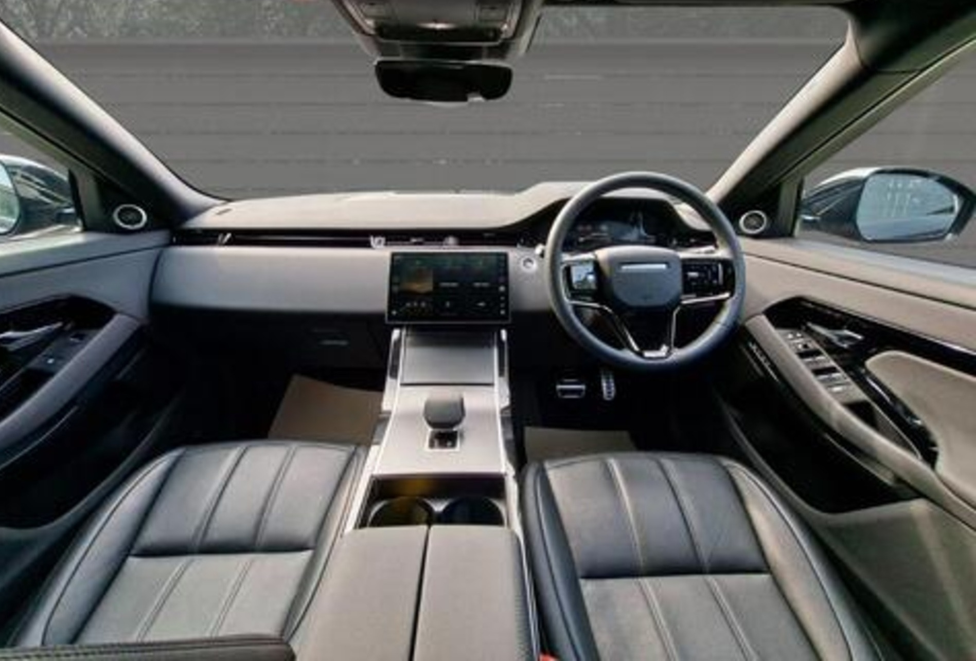 2024 Land Rover Range Rover Evoque 1.5 P300e