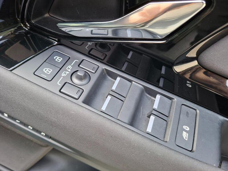 2024 Land Rover Range Rover Evoque 1.5 P300e